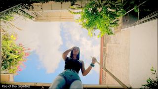 Rise Of The Giantess: Sweep Them All Away Giantess Serena.-2