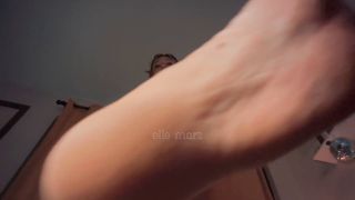 Elle Marz Elle Marz - Mommy Dom sweaty feet worship-6