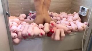Onanist Take - 【個人撮影】総額100万円以上⁉ オナホール４００個で、オナホ風呂を作ってみた! Japanese Amateur Squirt masturbation sex anal オナニストたけ-8