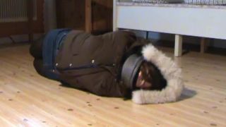 JuliettesAbductions hogtied in winterclothesMem2 (mp4)-7