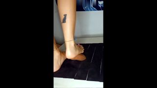 Toepoint and arches painful show.-7