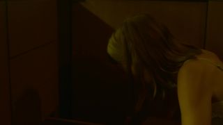 Emma Greenwell, Catherine Steadman - The Rook s01e03 (2019) HD 1080p - [Celebrity porn]-6