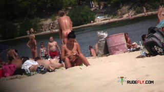 free online video 37 hardcore soft porn hardcore porn | Curvy youthful naturist lets the sun kiss her body 5 | beach-0