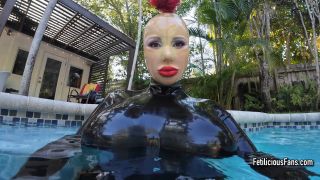 7152 Miss Fetilicious in two Layers of Latex in Florida Miss ...-8