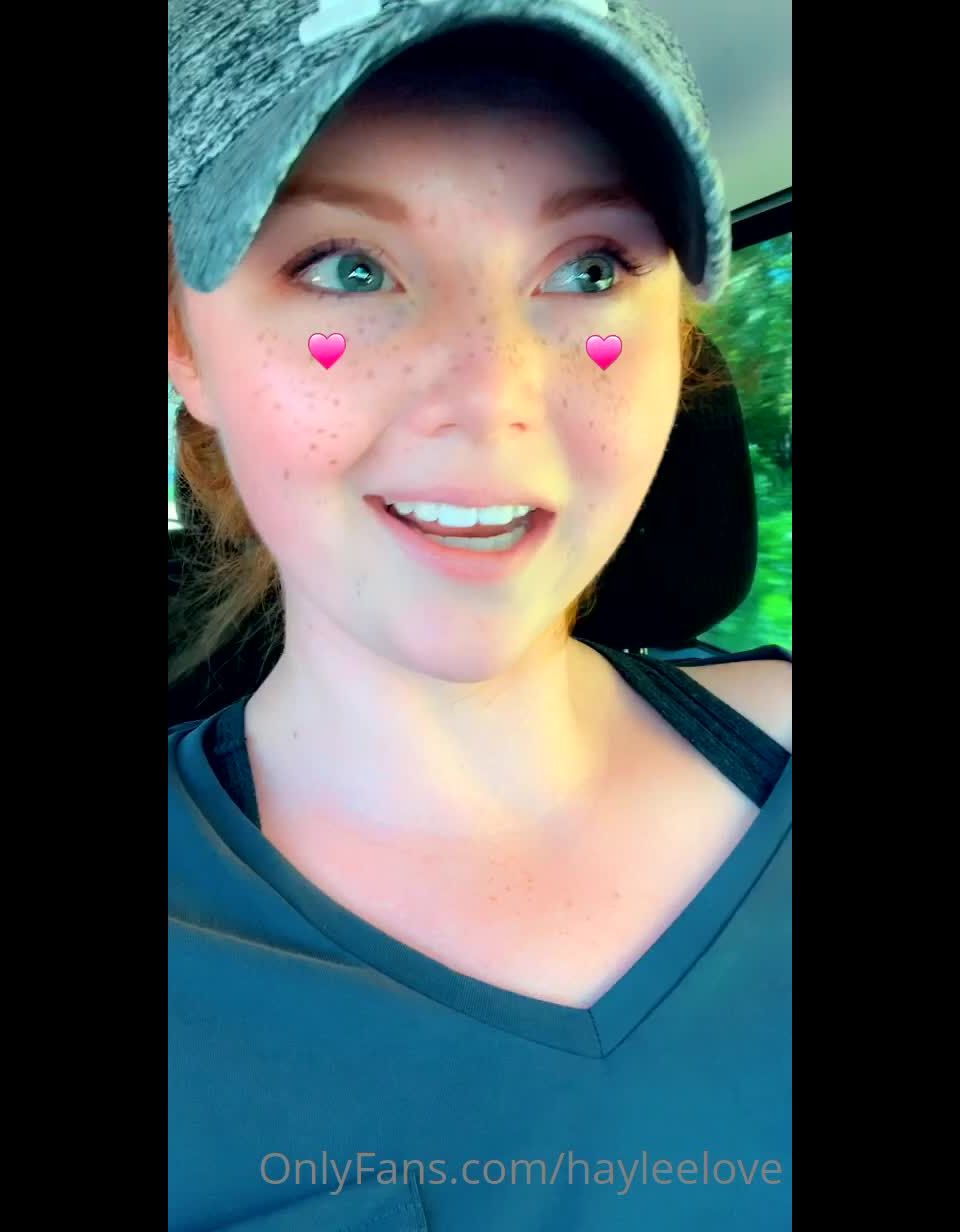 HayleeLove () Hayleelove - i thought this might give you guys a giggle heres me after the dentist yesterday 20-06-2020