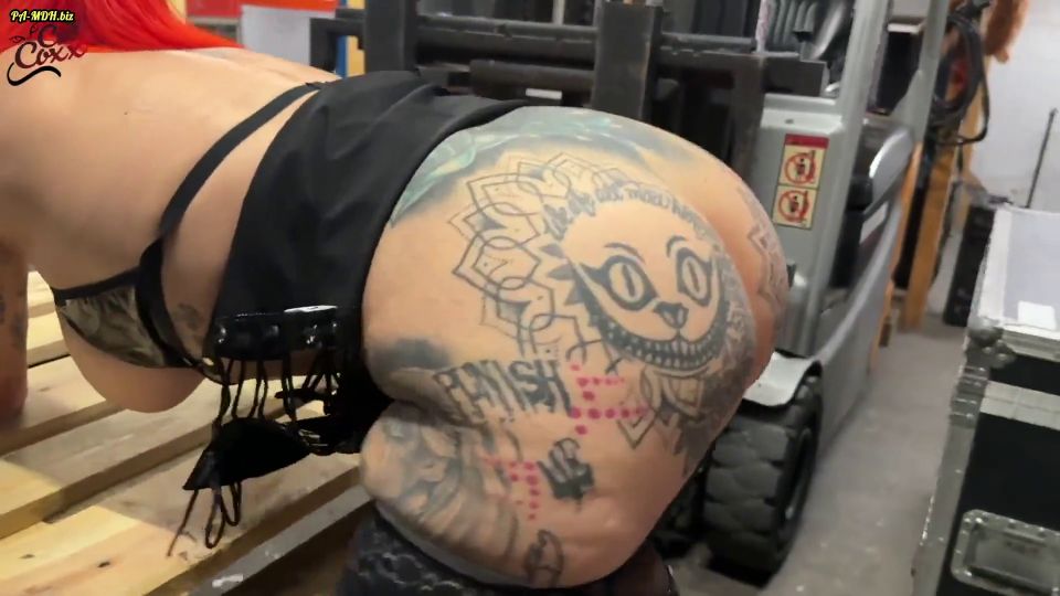 German Amateur Cat-Coxx in Perverse Truckstop Drama! FullHD