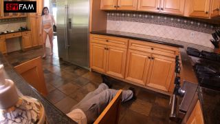 Slutty stepdaughter sucks off stuck stepdad feat savannah sixx....-1