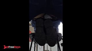 Il postino mi sbatte sempre due volte-0