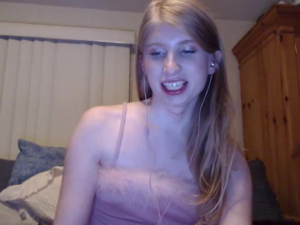 Online Tube Shemale Webcams Video for January 14, 2019 - shemales