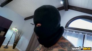 Osa Lovely Robbing Her Heart And Her Pussy (Black porn)-0