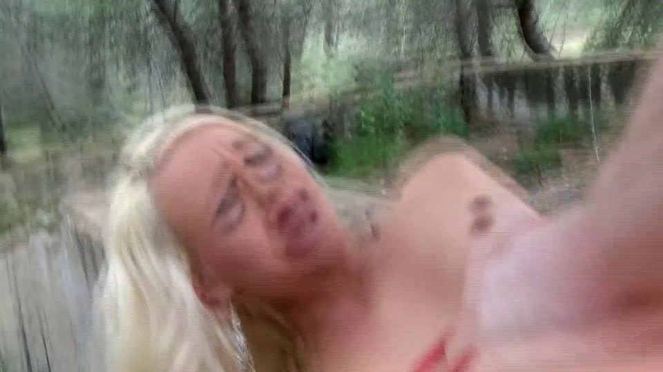 Hot Blonde Tourist Gets Fucked In The Ass While Outside.