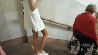 Amateur Upskirt Action 984-6