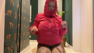 Steffi Blond - DAUNENJACKEN FICK ESKALATION Reib mir hart die fotze wund 720P - Amateur-3