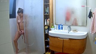 Reallifecam - Karol Have Hot Pussy Rub And Waterbate In The Shower 21.11.2024 1008P - Amateur-2