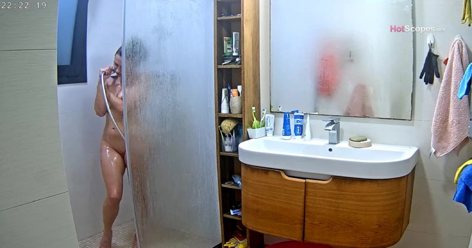 Reallifecam - Karol Have Hot Pussy Rub And Waterbate In The Shower 21.11.2024 1008P - Amateur