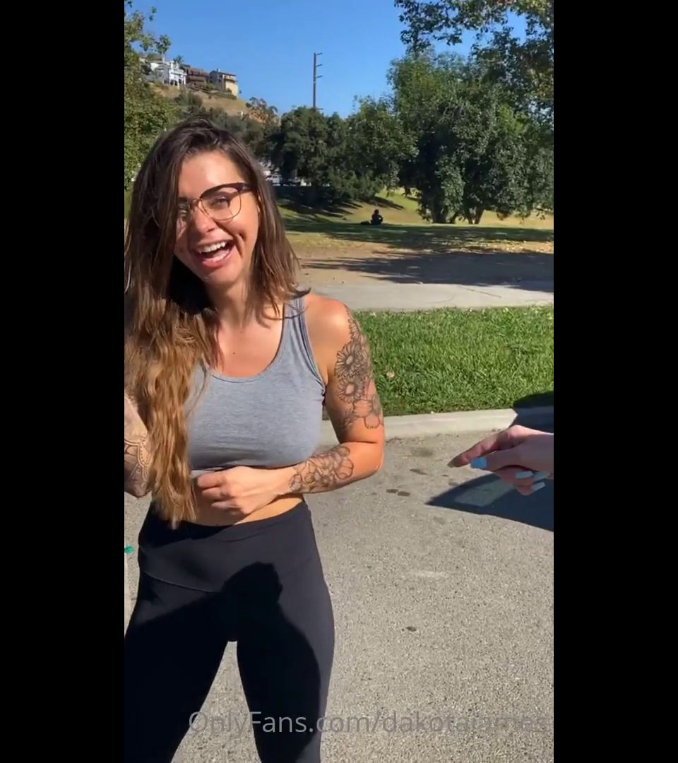 Lesbian Friends Having Fun Outdoors Onlyfans (Public)