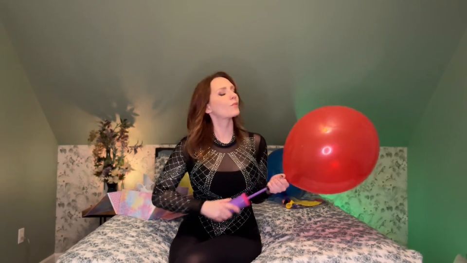 Party Time Balloon Blowing And Hand Pumping Sneezegoddess (Party)