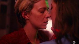 Celine Sallette, Flora Fischbach, Juana Acosta - Vernon Subutex s01e05 ...-6