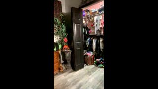 Kittibelle - stream started at am kittis closet im trying on clothes and outfits 16-02-2022-2