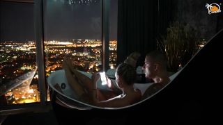Owiaks - Romantischer sex in der Wohnung im 48. Stock. Jahrestag sexuellen Beg... - Mdh-2