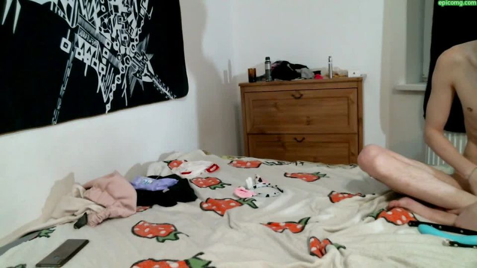 Amateur Girls Secrets Revealed! Real Stories & Pics