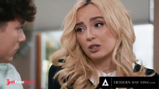 MODERN-DAY SINS - Mormon Virgin Lexi Lore Craves First ANAL CREAMPIE Instead Of Soaking With Hung BF-2