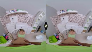free online video 30 squeezevr Jenny Wild Stuck in Washer,  on 3d porn -1