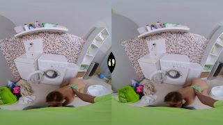 free online video 30 squeezevr Jenny Wild Stuck in Washer,  on 3d porn -2