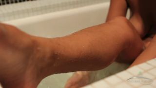 Liandra Dahl takes a nice long sensuous bath. her hairy armpits a Milf-3