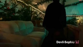 [K2S.CLUB] SteffiBlond - Public und versaut - So versaut pisst keiner auf dem Weihnachtsmarkt - FullHD 1080P-6