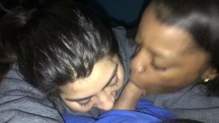 My girlfriend and black girl suck at the same time my dick black -3