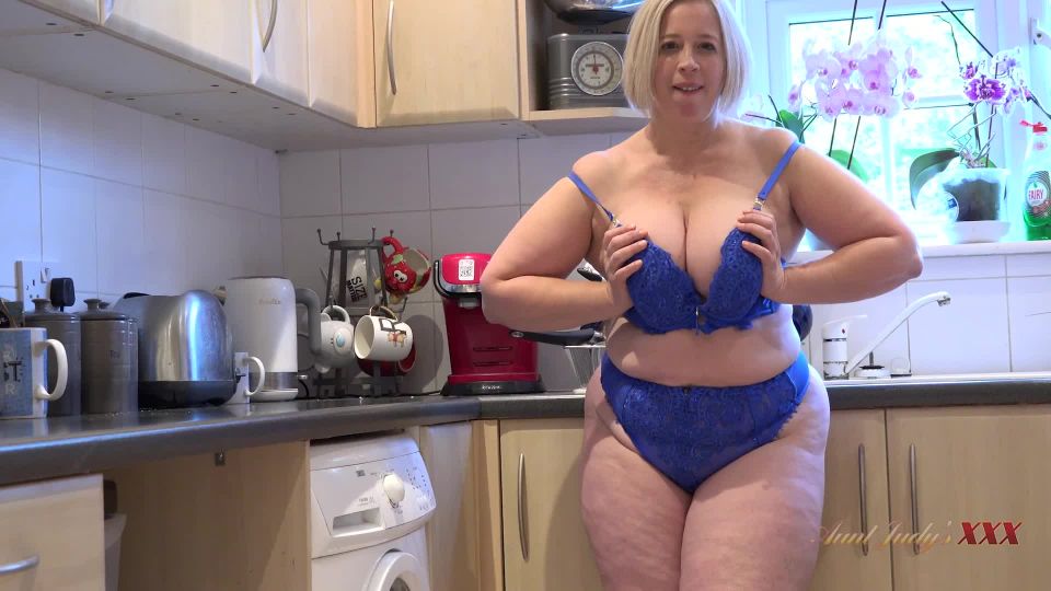 [AuntJudysXXX] Star [12.27.22] [1080p]