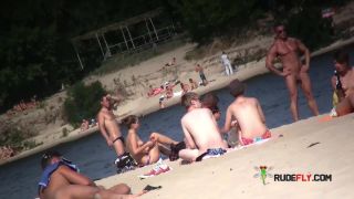 Everyone is staring at these gorgeous naturist teens  5-1