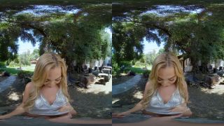 Blake Blossom Wants You To Tend Her Pussy Garden After Wild Party-2
