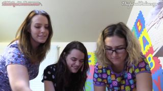 Diaperedonline2Picky Alisha Picky Alisha  Red POV Peeper Diapered-6