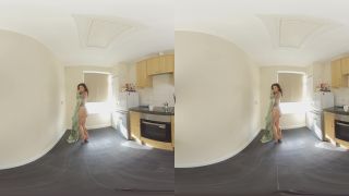 Video Roxy Love, Alt Model Kitchen Strip 1920p UltraHD/4K-2