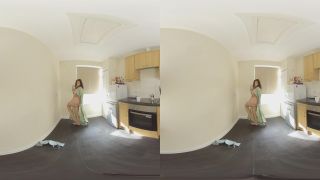 Video Roxy Love, Alt Model Kitchen Strip 1920p UltraHD/4K-7