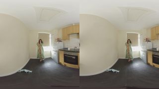 Video Roxy Love, Alt Model Kitchen Strip 1920p UltraHD/4K-8