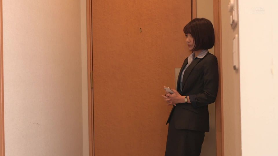 On a Business Trip with a Virgin Subordinate... A Female Boss was Taken All Night with Crazy Kisses and Enduring Intense Sex in a Shared Hotel Room - Hoshino Riko ⋆.