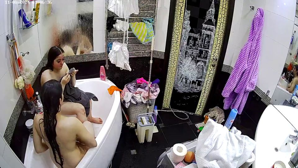 Voyeur - House - Alecia Guest Bath 2025 720P - Amateur