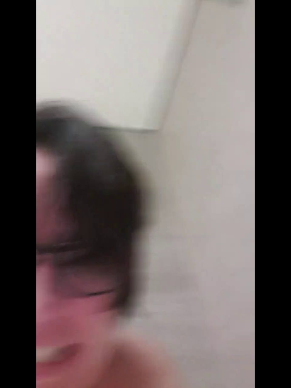 [K2S.CLUB] JulieEroticDress - Julie Spielt Anal in Camping Dusche - HD 720P