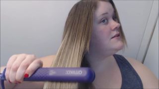 Online video GoddessLisa_Lux - Straightening long hair with music femdom-3