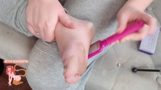 Pt 1 Anya Ivanovna - Calloused Feet ASMR-5