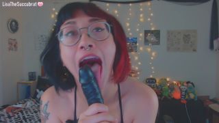 online video 21 fetish party LisaTheSuccubrat – Dildo Suck in Glasses, close-ups on toys-1