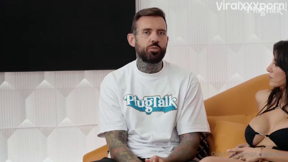 Lena The Plug, Savvy Suxx, PlugTalk Threesome Savvy Suxx And Lena The Plug Get Dirty In Steamy Threesome Video