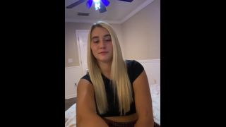 Blowjob Milan Cheek, Milan Vixen - Milan Cheek Bendy Baddie Does The Splits On His Dick-1
