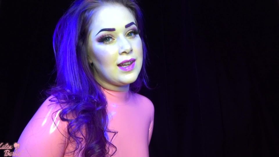 Pt 1Latex Barbie - Bubblelicious Booty
