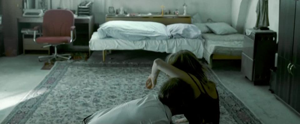 Anna Geislerova - Kraska v nesnazich (2006) HD 720p - (Celebrity porn)
