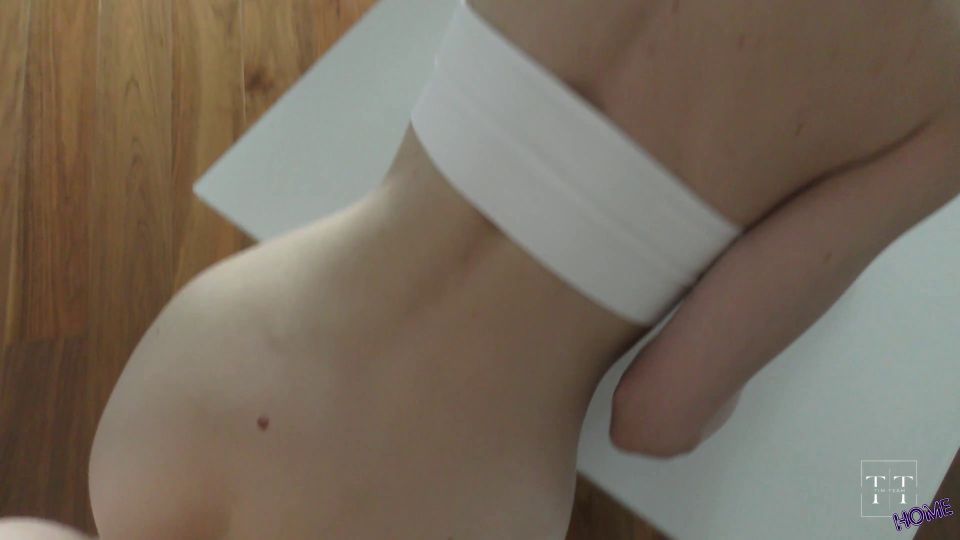 Alisa Wonderland Реальный секс со спортивной красоткой с силиконовыми сиськами в домашнем видео
