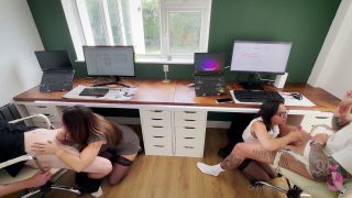 summerfox2002-2025-10-11-3943893922 -8